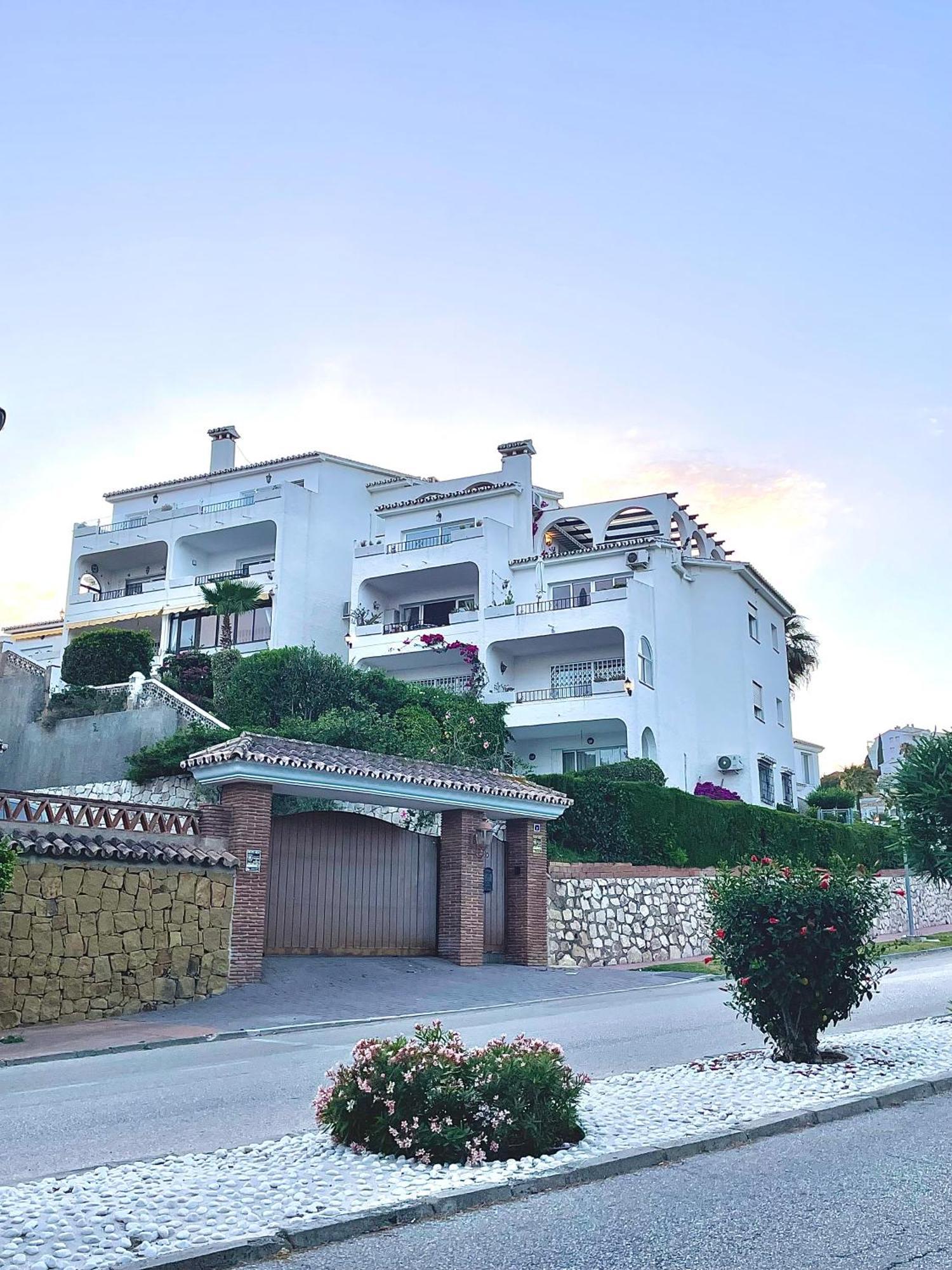 Atico Con Dos Terrazas Con Estupendas Vistas Del Mar Málaga